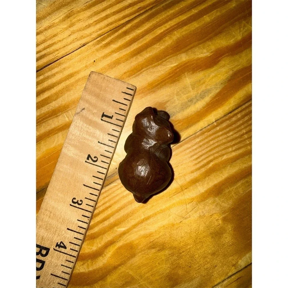 Hand-Carved Piglet Figurine Miniature Brown Polished‎ 2.5in Felt Pads farmcore